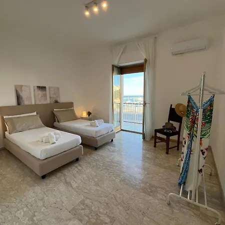 Apartament Casa Roberta With Balcony And Sea View *