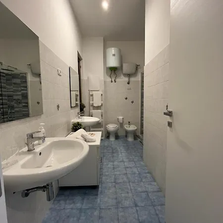 Casa Roberta With Balcony And Sea View *