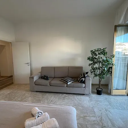 Casa Roberta With Balcony And Sea View Apartament *