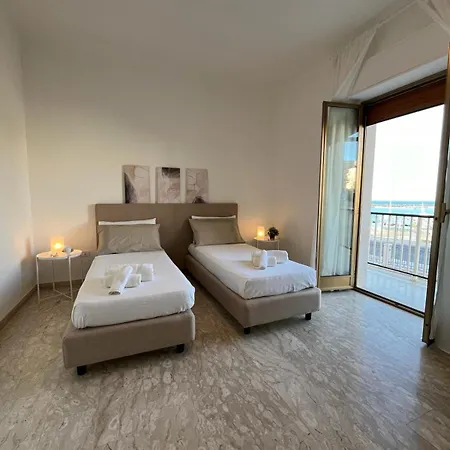 Casa Roberta With Balcony And Sea View Apartament