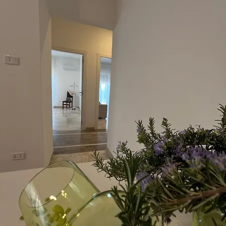 Apartament Casa Roberta With Balcony And Sea View