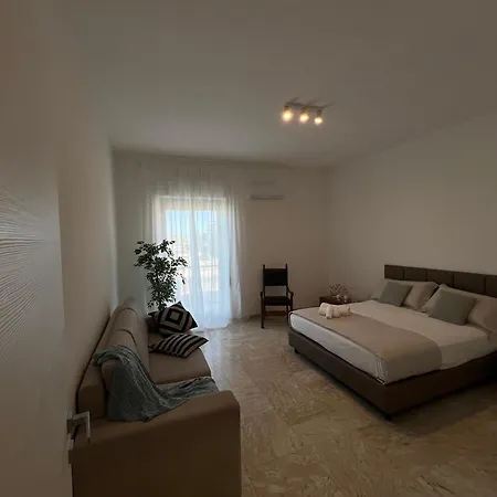 Casa Roberta With Balcony And Sea View