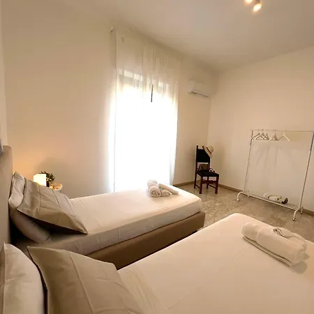 Casa Roberta With Balcony And Sea View Vieste