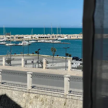 Casa Roberta With Balcony And Sea View *