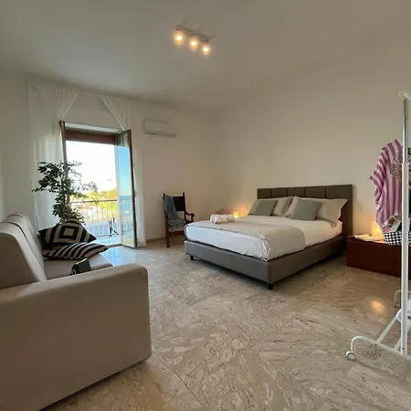 Apartment Casa Roberta With Balcony And Sea View Vieste