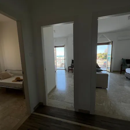 Apartment Casa Roberta With Balcony And Sea View Vieste