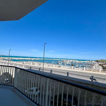 Apartmán Casa Roberta With Balcony And Sea View *