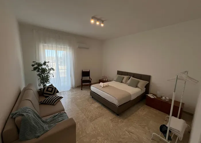 Casa Roberta With Balcony And Sea View Vieste