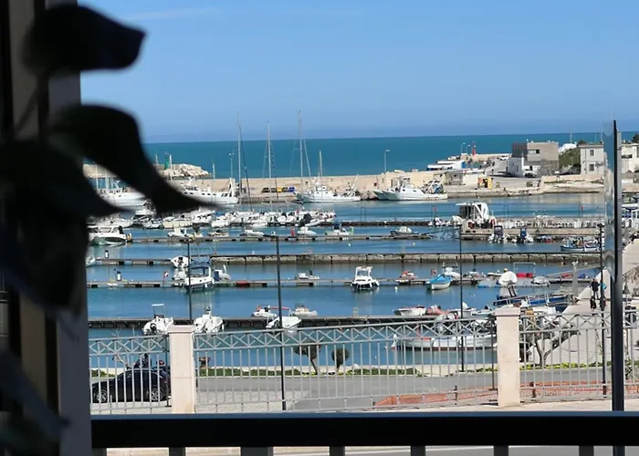 Casa Roberta With Balcony And Sea View Daire