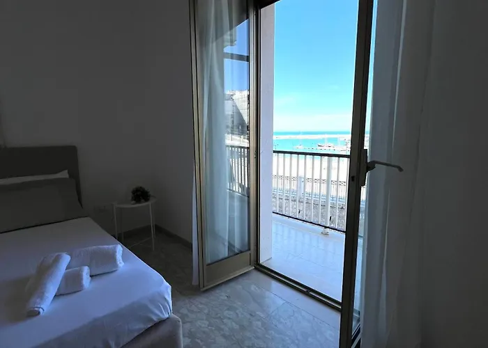 Daire Casa Roberta With Balcony And Sea View