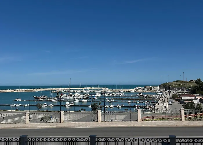 Casa Roberta With Balcony And Sea View Vieste